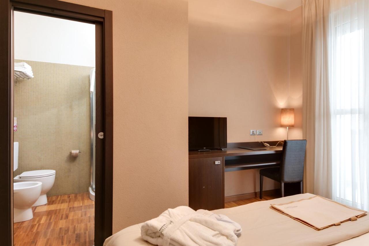 Hotel Atmosfere Milano Marittima Zewnętrze zdjęcie